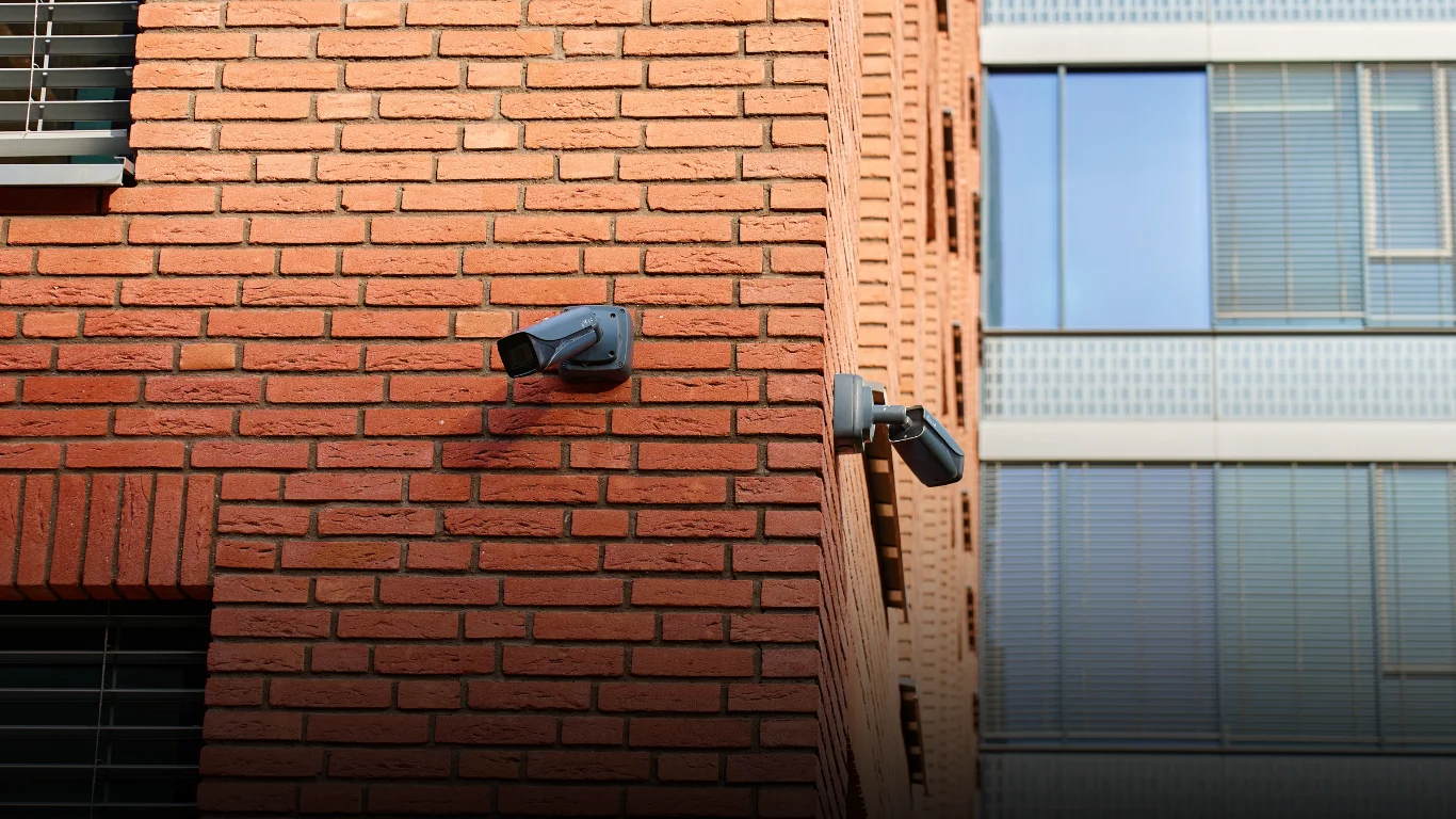 انواع الكاميرات صباح الأحمد البحرية وأنظمة المراقبة الحديثة للأمان الشامل